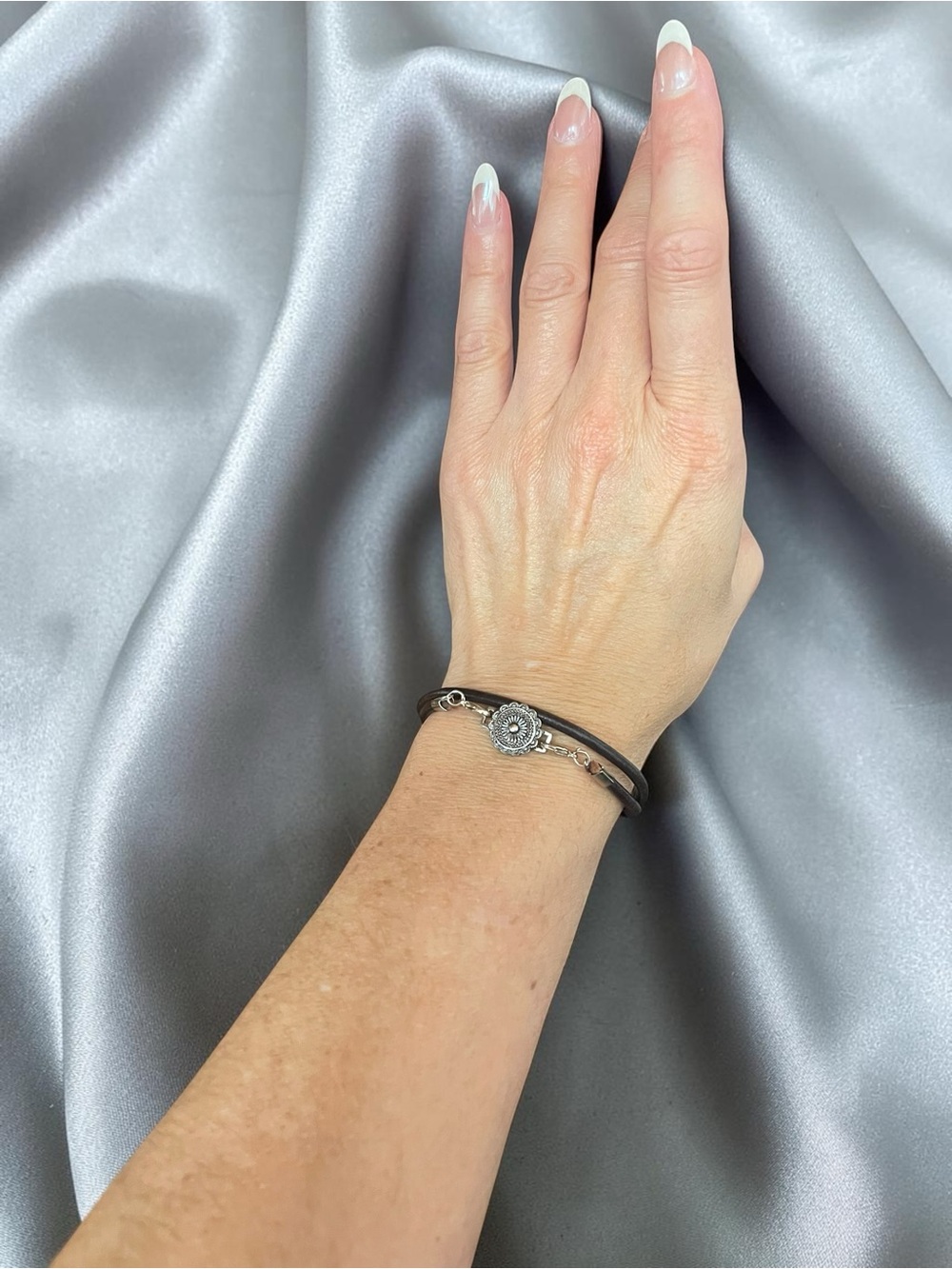 Black Leather Wrap Bracelet Choker Silver Tone Medallion Convertible Necklace